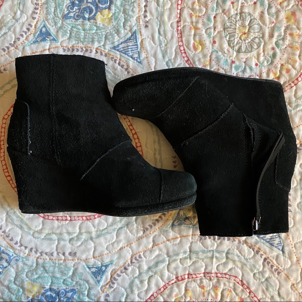 TOMS desert wedge in good condition